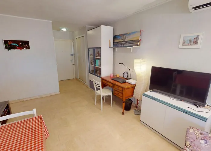 Climatise, Calme, Centre Menton, Terrasse - Fr-1-196-335 * Menton